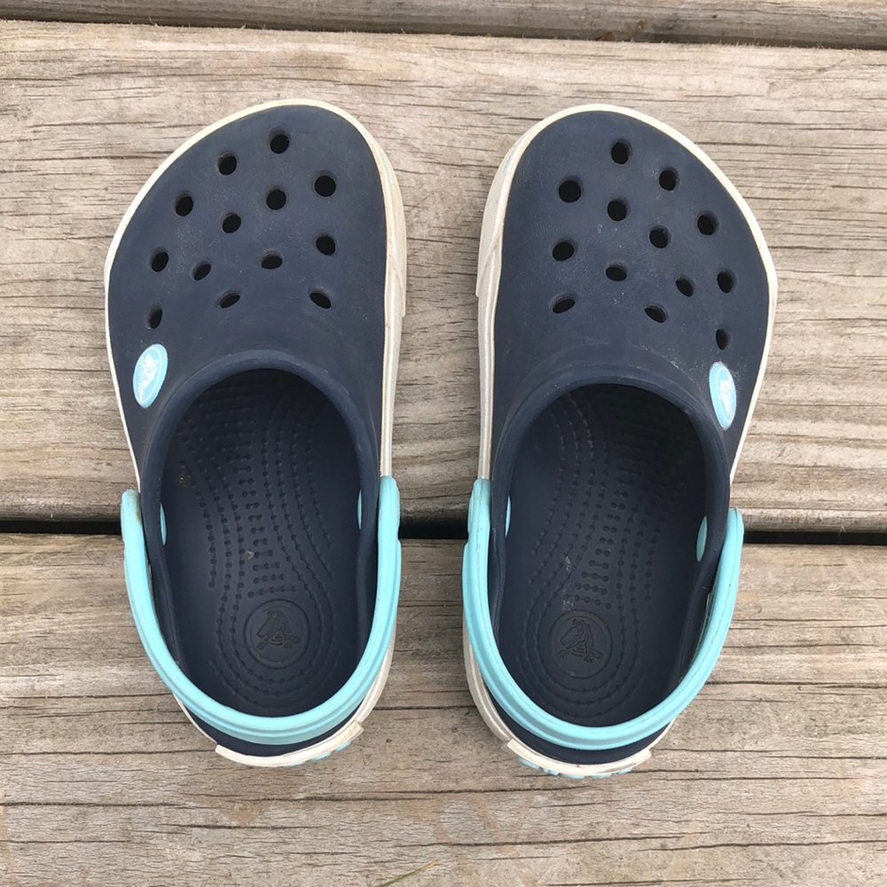 Toddler crocs size 8-9 C